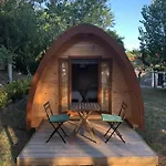 & Glamping Muineira