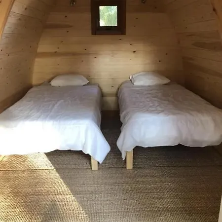 & Glamping Muineira Кемпинг Эль-Грове