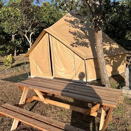 & Glamping Muineira Эль-Грове
