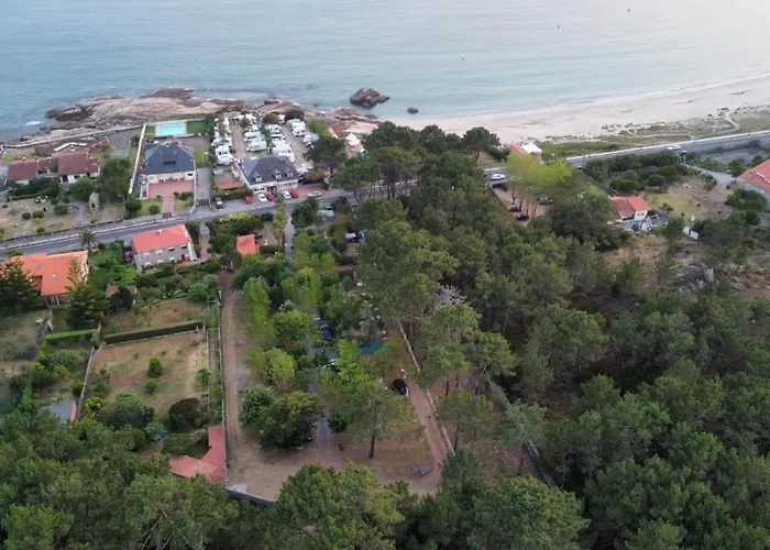 Κάμπινγκ & Glamping Muineira O Grove